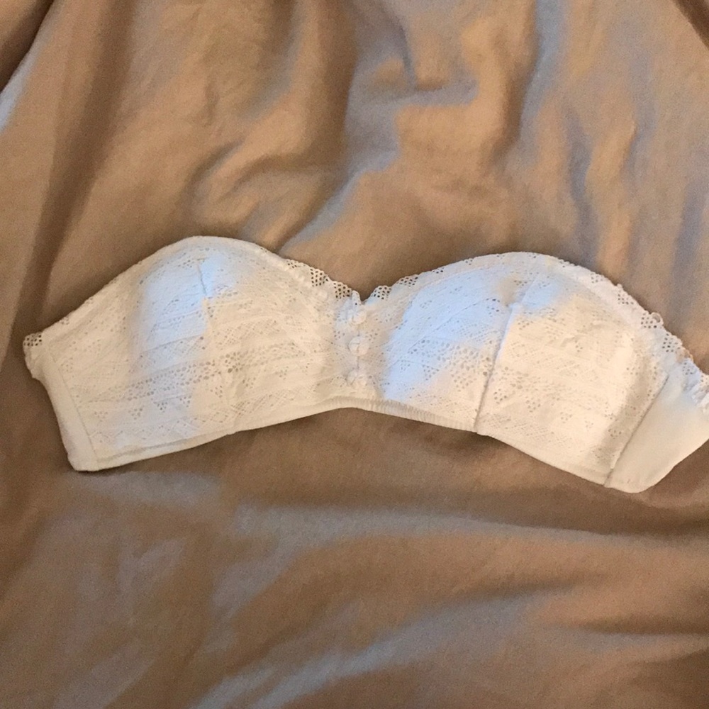 Victoria Secret strapless swimsuit top (white)